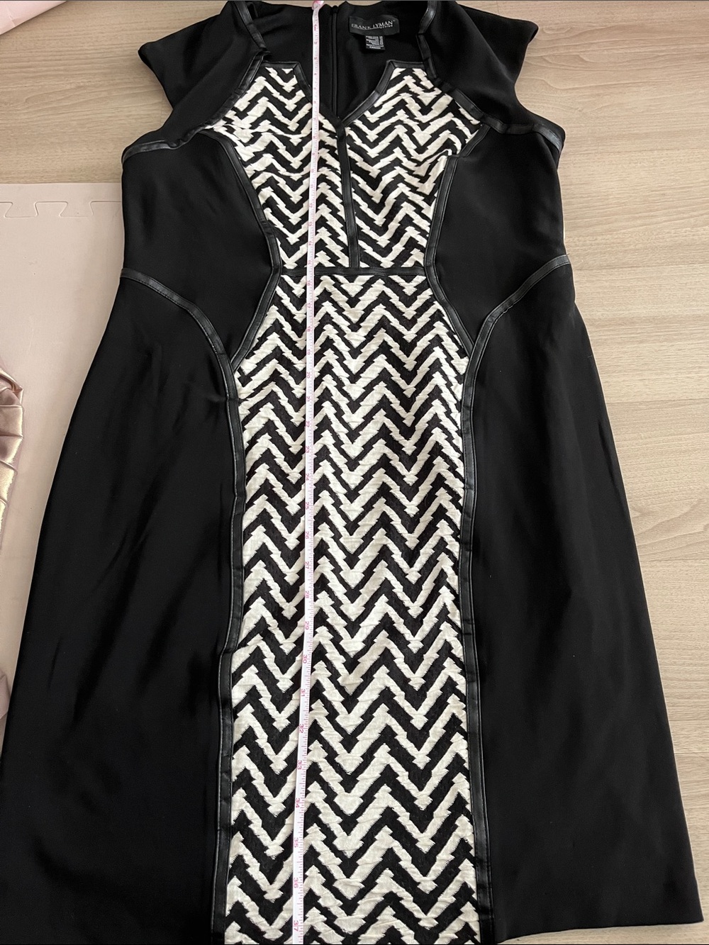 Frank Lyman Black and White Chevron-Panel Cocktail Dress - Picture 7 of 11